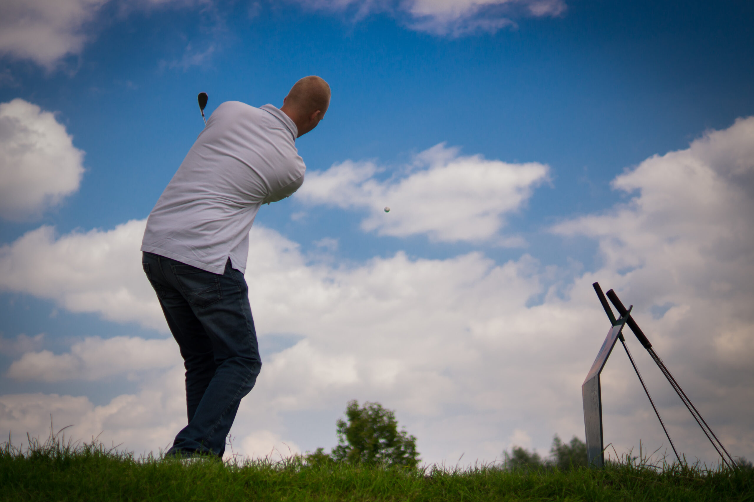 8 Ways to Become a Better Golfer - John Hughes Golf